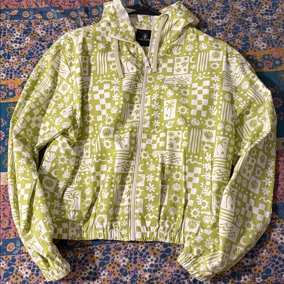 Volcom Jackets & Blazers - Volcom Boho Green and White Patterned Jacket
